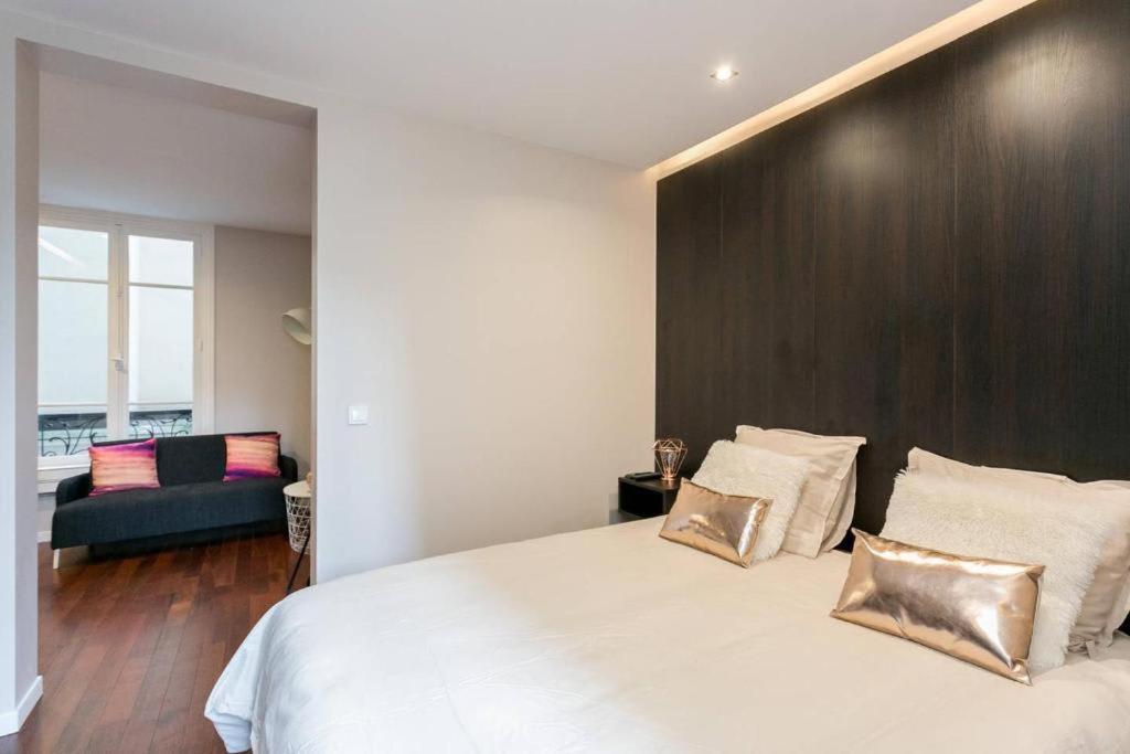 Modernized Studio - Meters From The Invalides Gardens Leilighet Paris Eksteriør bilde
