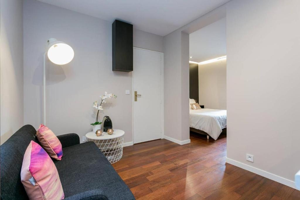 Modernized Studio - Meters From The Invalides Gardens Leilighet Paris Eksteriør bilde